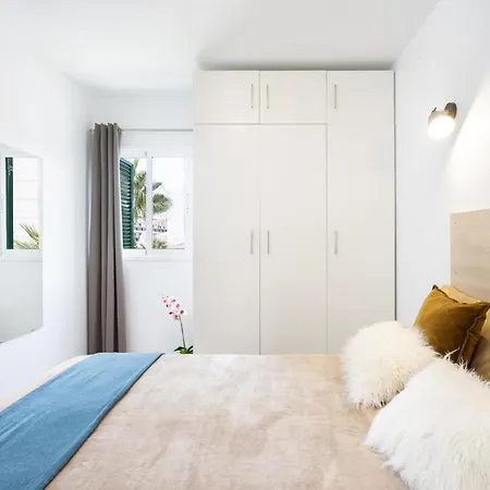 Black Cat Surf House 1 B Arona (Tenerife)